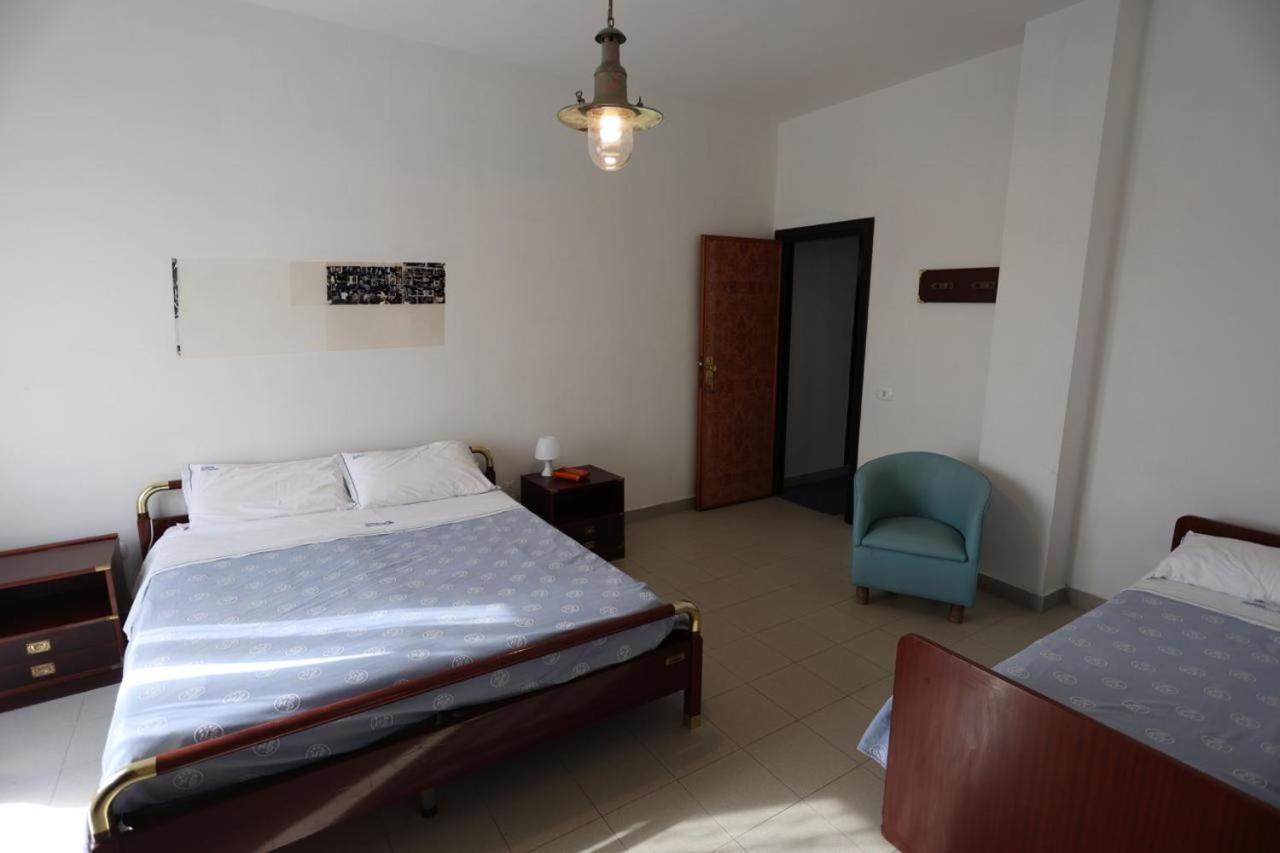 ורקטורו Hotel Barracuda מראה חיצוני תמונה