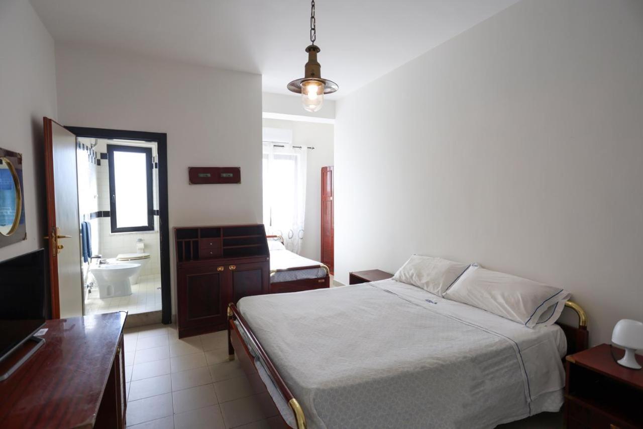 ורקטורו Hotel Barracuda מראה חיצוני תמונה