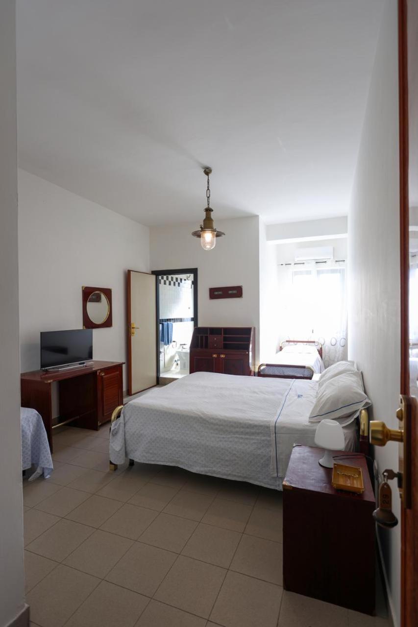 ורקטורו Hotel Barracuda מראה חיצוני תמונה